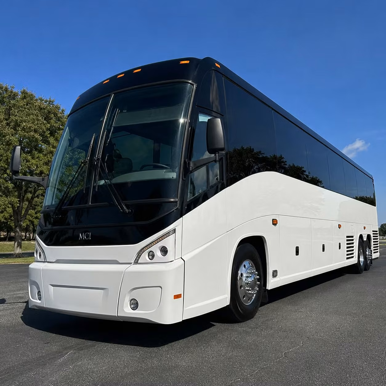book long distance transportation in memphis or any city nearby