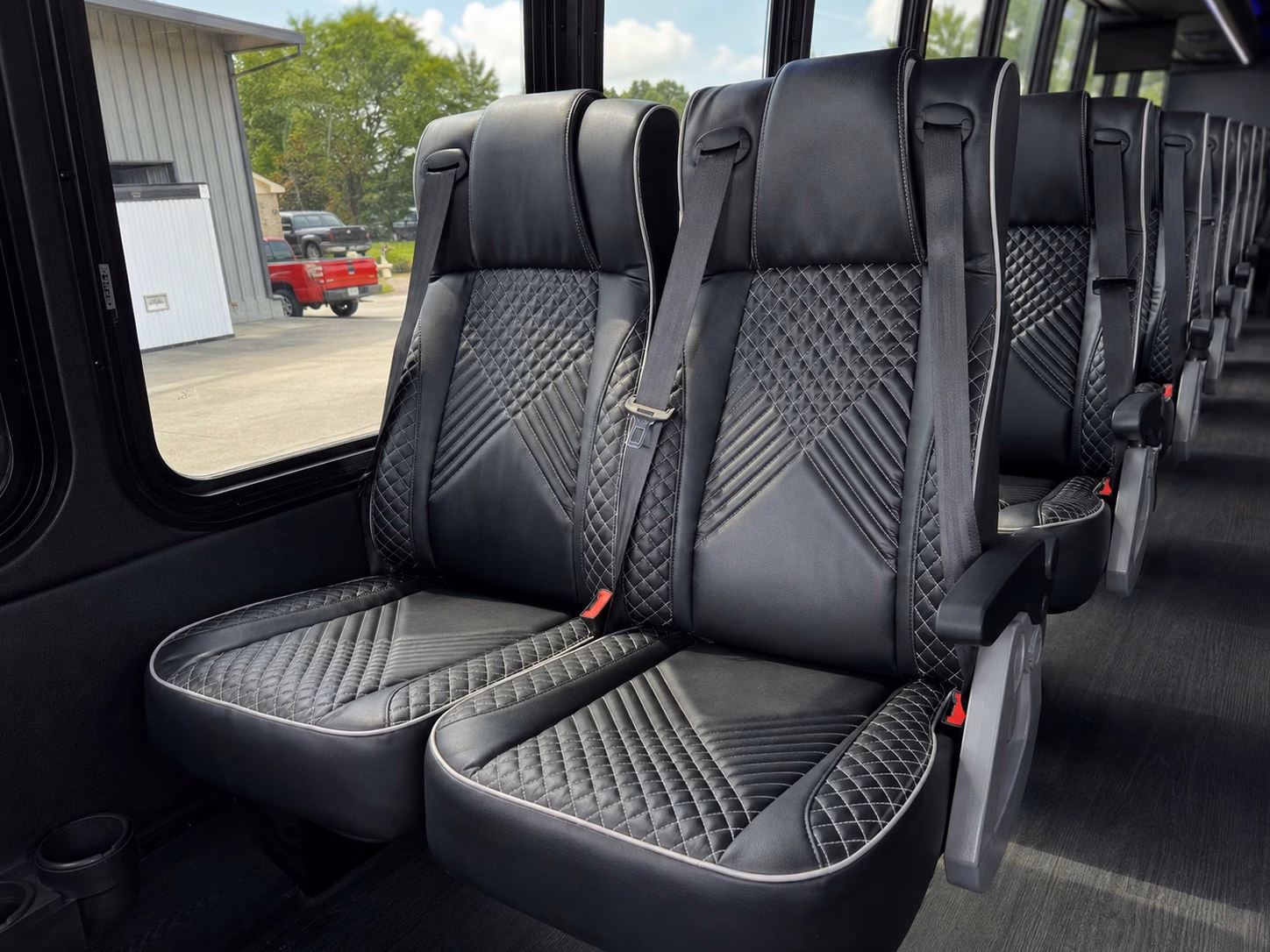 college sports shuttle bus rentals for university of memphis tigers games