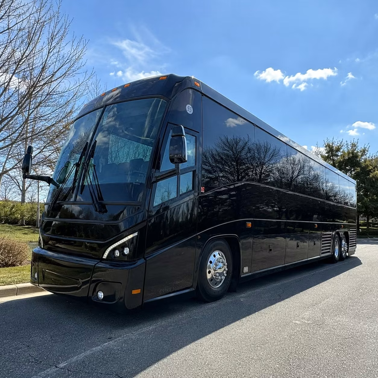 corporate event shuttles for meetings and conferences at the memphis cook convention center