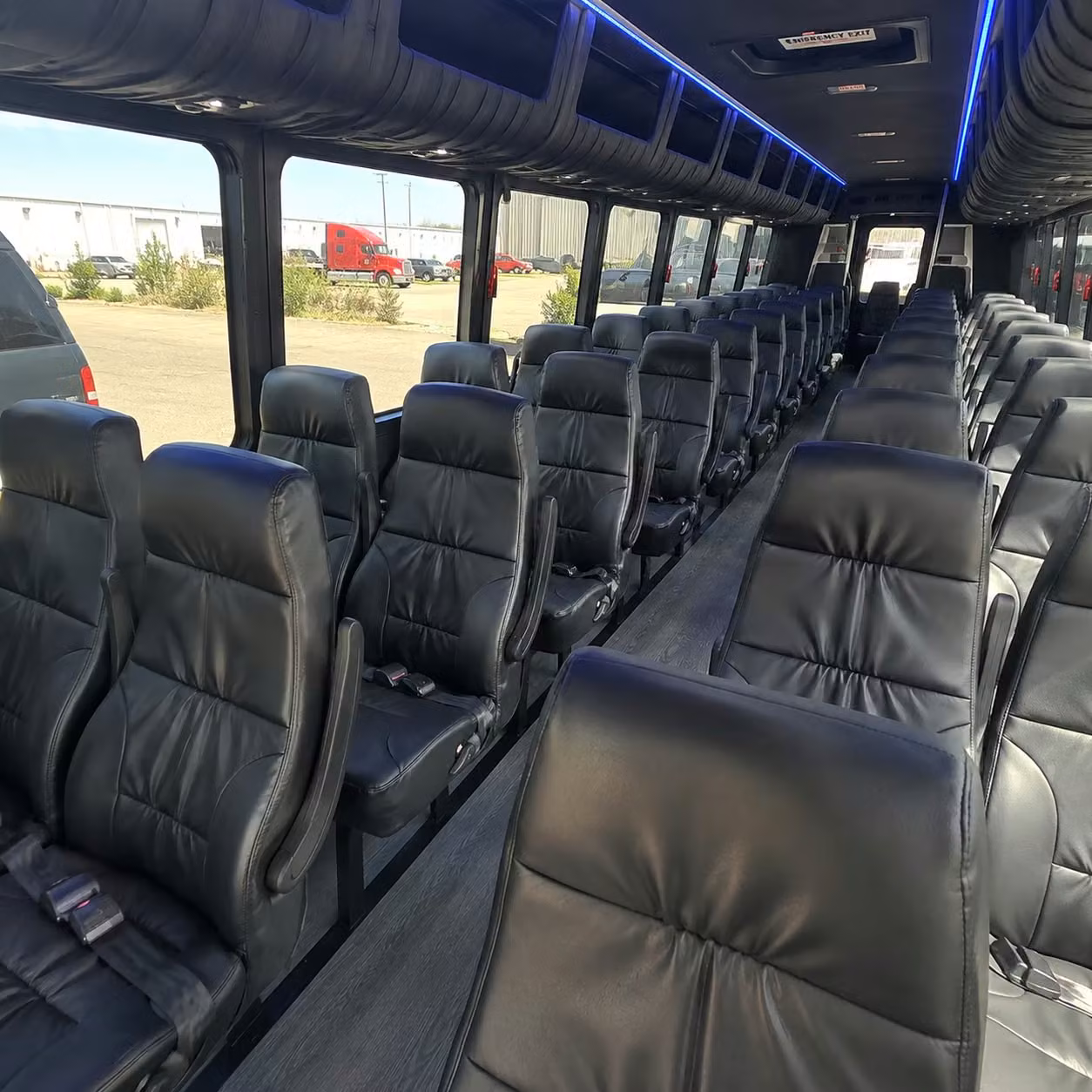 memphis 28 passenger minibus rental