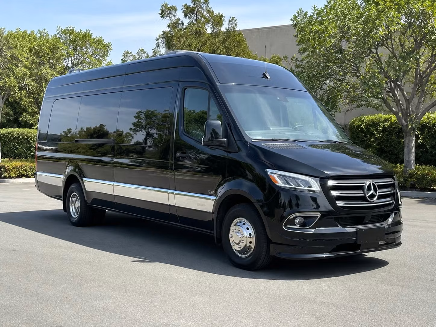 memphis sprinter limo rental
